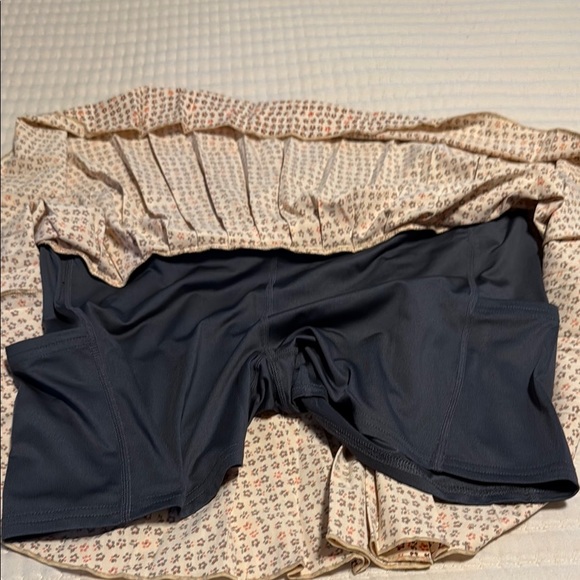 NWT Toad&Co Cream, Brown, and Orange Pleated Mini Skirt - Picture 12 of 12